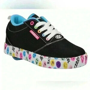 Heelys Black Rainbow Smiley Face  Design 
Skate Shoes size 7 woman